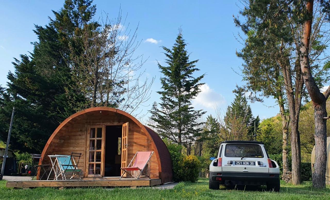 Camping Ushuaia Villages Le Viaduc Arlebosc Buitenkant foto