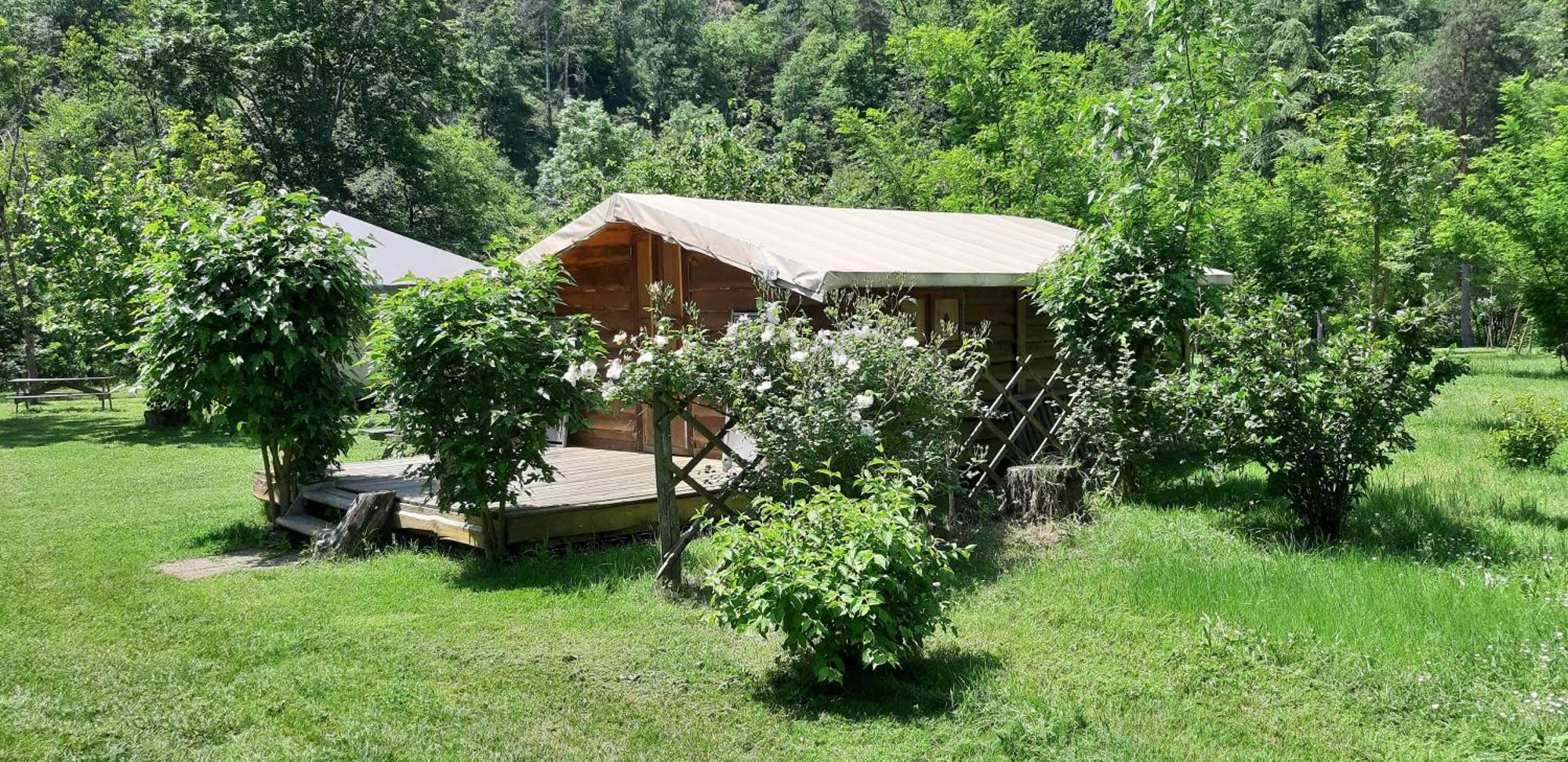 Camping Ushuaia Villages Le Viaduc Arlebosc Buitenkant foto